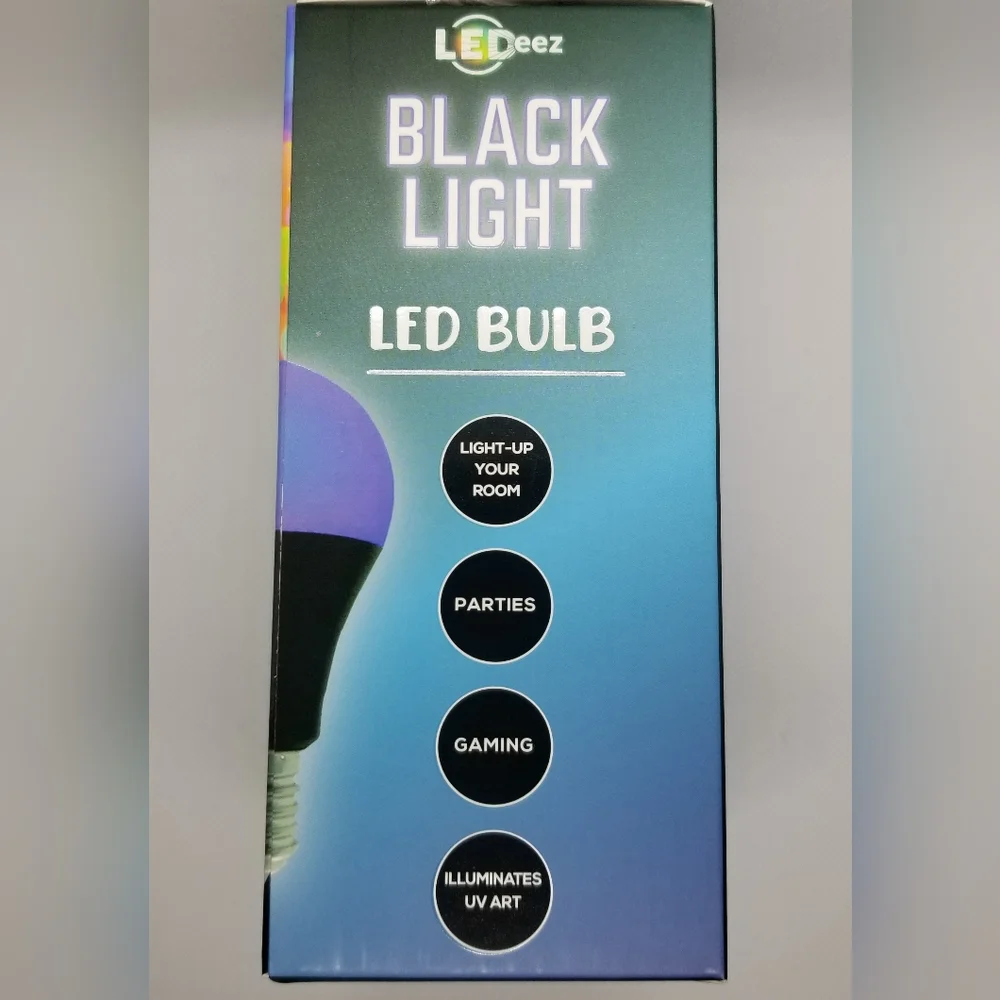 LEDeez Black Light LED Bulb 40W Equivalent NEW